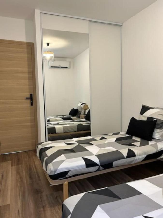 Appartement Jacuzzi ナルボンヌ エクステリア 写真