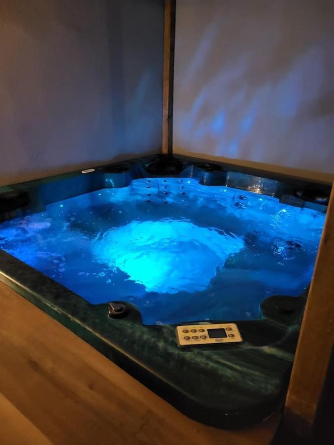 Appartement Jacuzzi ナルボンヌ エクステリア 写真